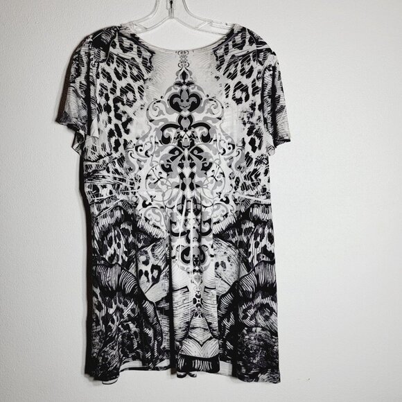 Apt. 9 Womens Top Plus Size 2X Sublimation Gray Stretch Tunic Short Sleeve - Picture 2 of 4